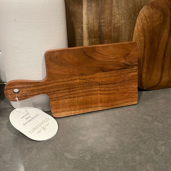 NWT Serving Board & Wooden Single Serve Mini Cheese Board - Picture 2 of 5